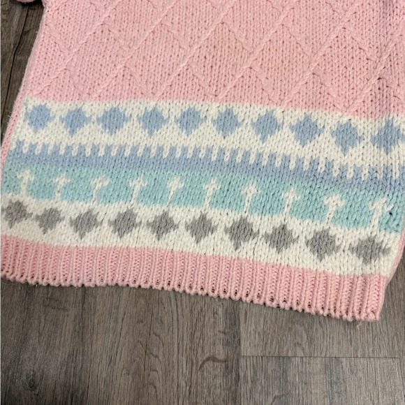 Item II • Vintage Hand Knit Sweater - Picture 5 of 7